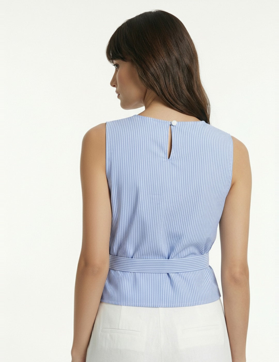 02_Back_Shot_resized.jpg